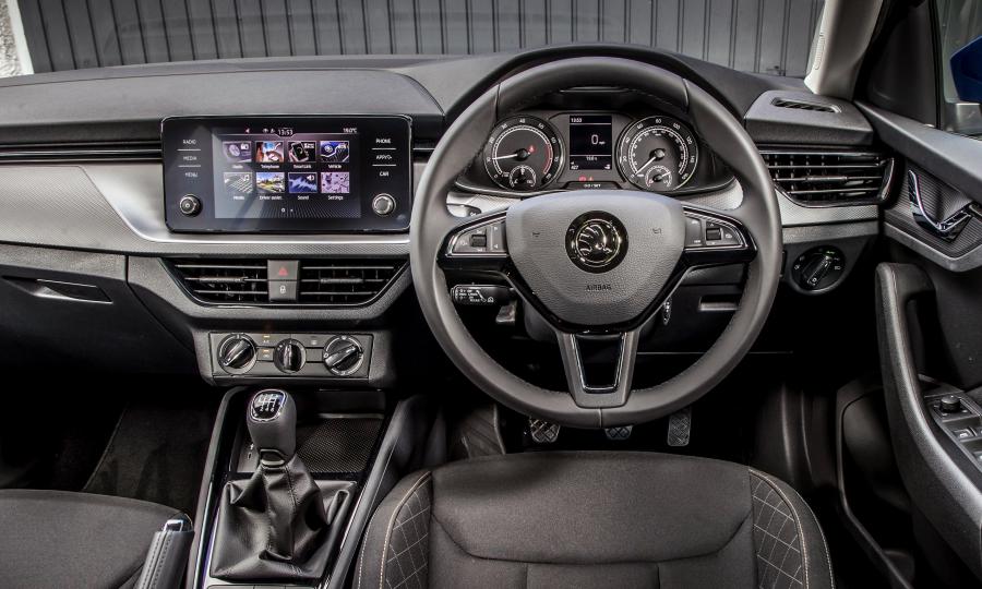 Торпедо Skoda Scala 2019 года  (UK) (фото 14 из 40)